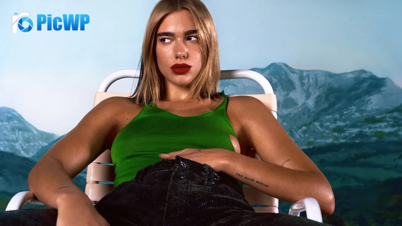 Dua Lipa Poster 4K PC Wallpaper