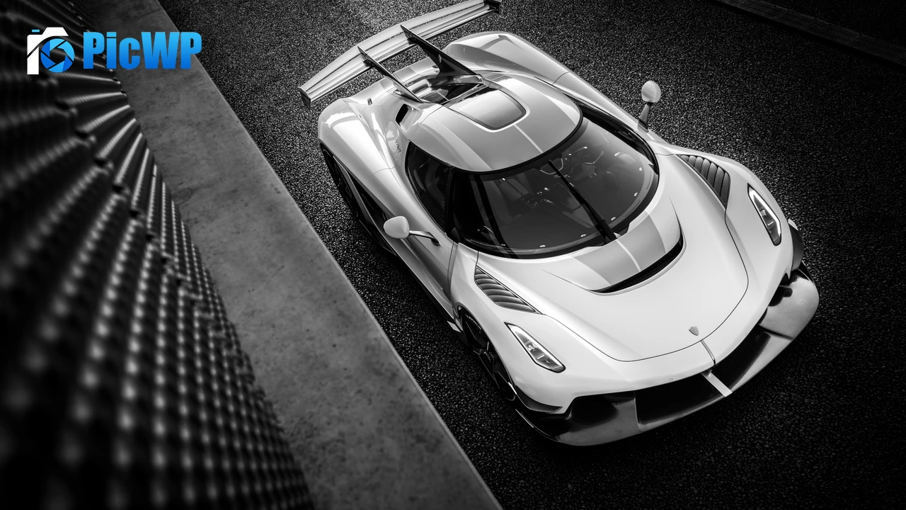 Koenigsegg Jesko Monochrome 4K PC Wallpaper