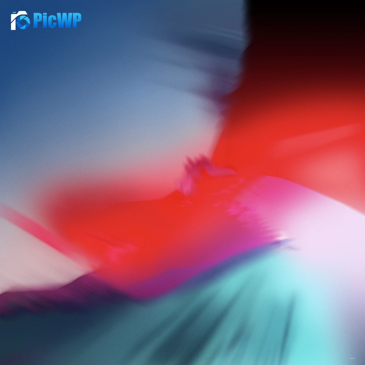 iOS 12 Stock 4K Fold Wallpaper