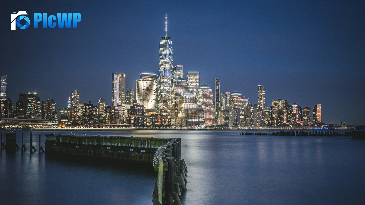 Hudson River Waterfront Walkway Jersey City 4K PC Wallpaper