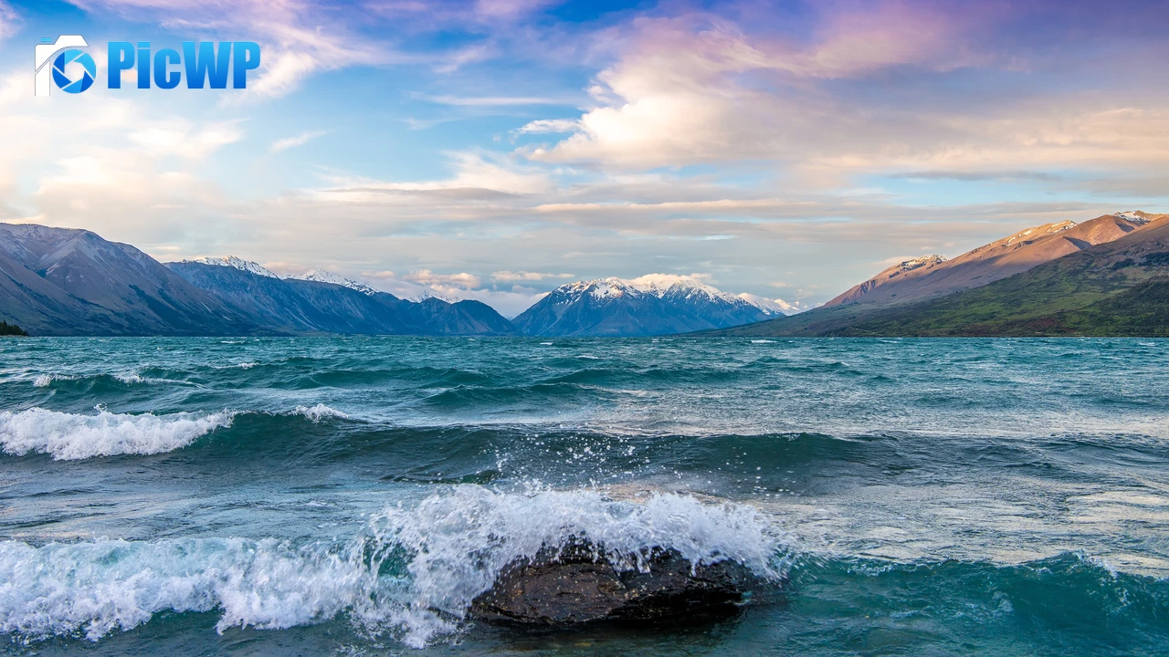 Lake Ohau Glacier 4K PC Wallpaper