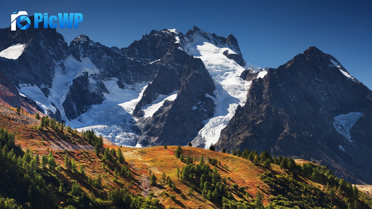 Meije Mountains 4K PC Wallpaper