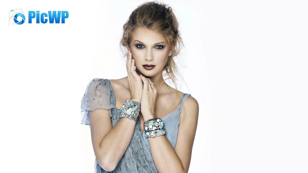 Taylor Swift 4K PC Wallpaper