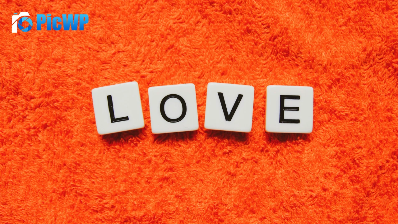 Love letter Wooden Blocks 4K PC Wallpaper