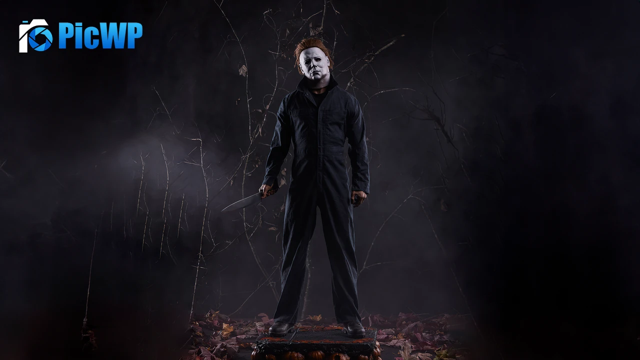 Michael Myers Halloween night 6K PC Wallpaper