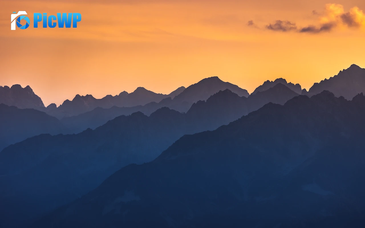 Mountain pass Col de la Madeleine 6K PC Wallpaper