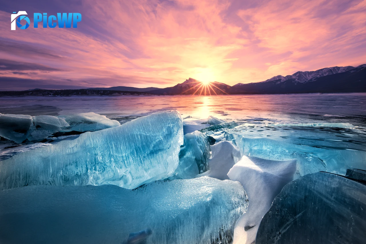Abraham Lake Alberta 6K PC Wallpaper
