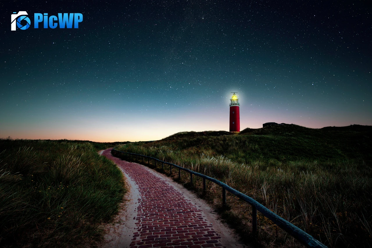 Lighthouse Starry sky 8K PC Wallpaper