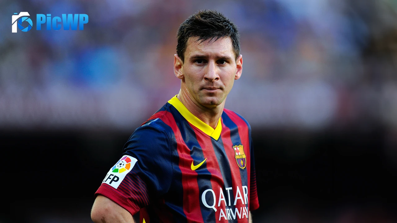 Football player Lionel Messi 6K PC Wallpaper