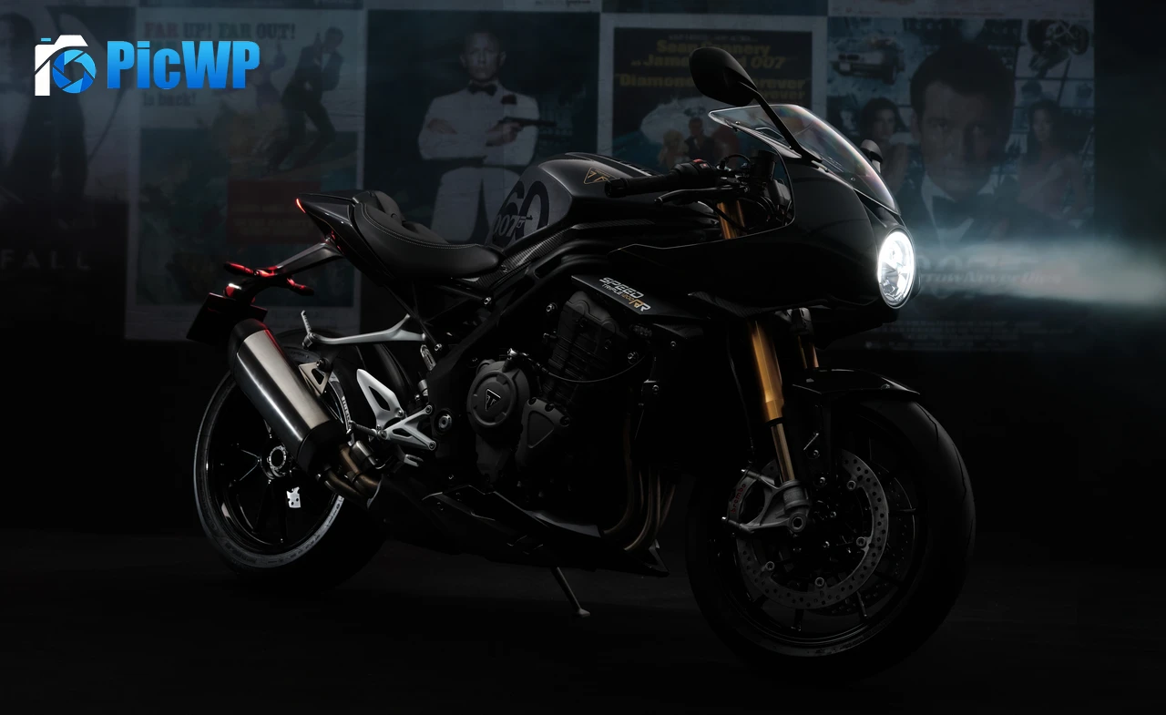 Triumph Speed Triple 1200 RR Bond Edition 8K PC Wallpaper