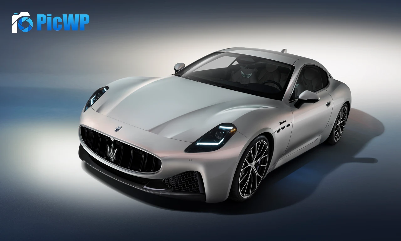 Maserati GranTurismo Modena 2023 8K PC Wallpaper