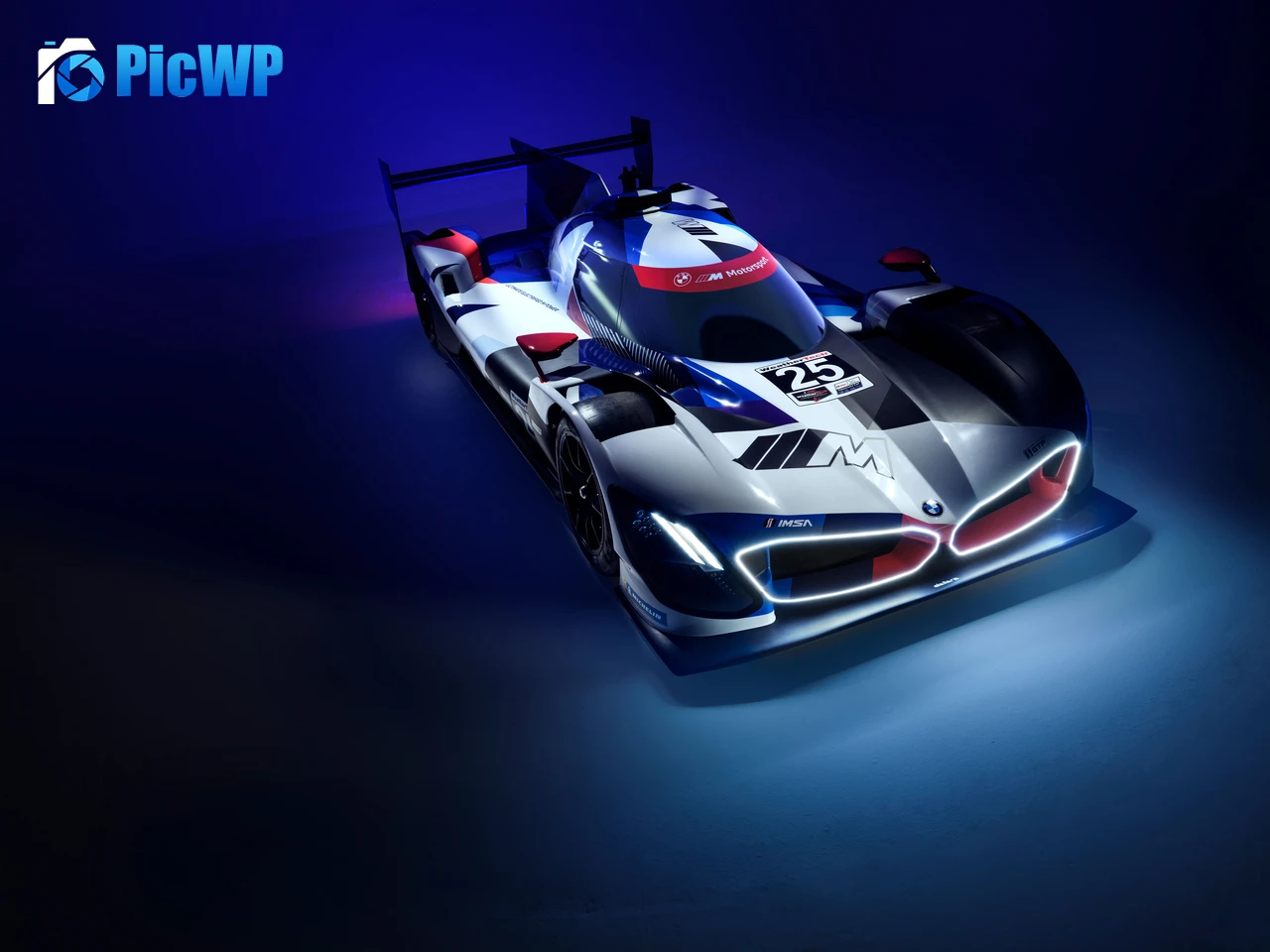 BMW M Hybrid V8 Hyper Sports Cars 8K PC Wallpaper