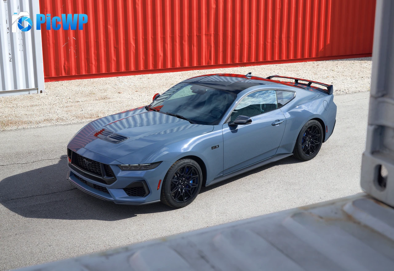Ford Mustang GT 2024 8K PC Wallpaper