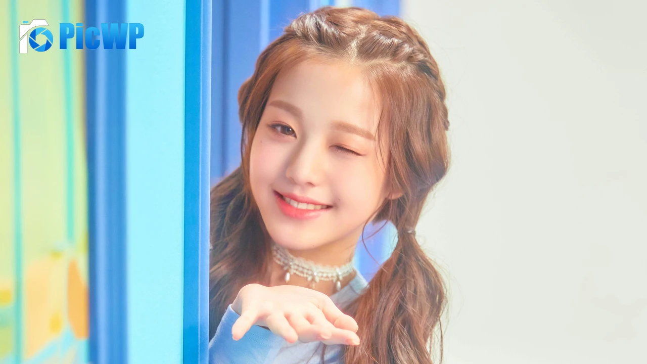 Jang Wonyoung - IZ*ONE 8K PC Wallpaper