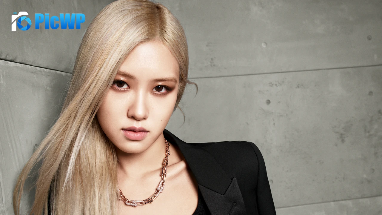 Rose (Blackpink) Blonde 8K PC Wallpaper