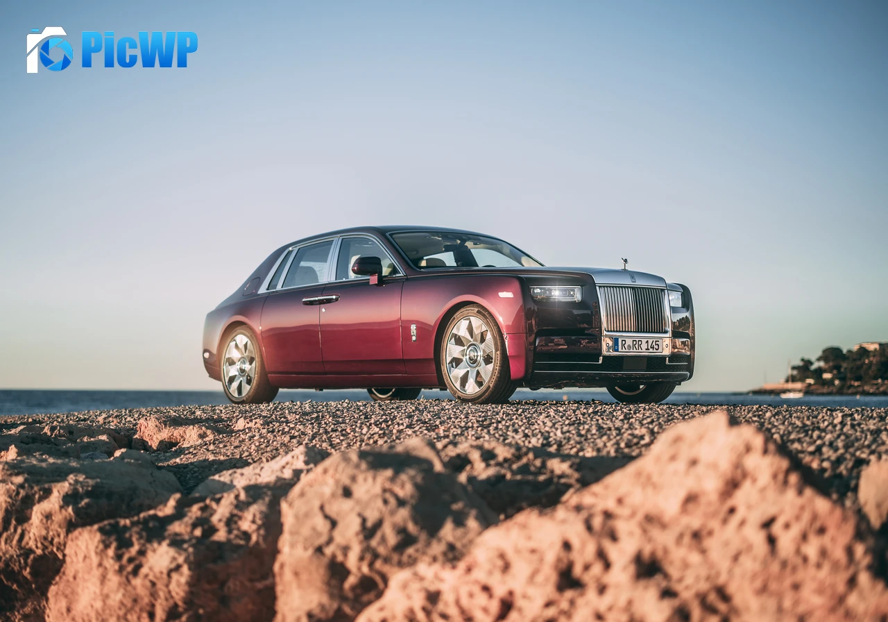 Rolls-Royce Phantom 2022 7K PC Wallpaper
