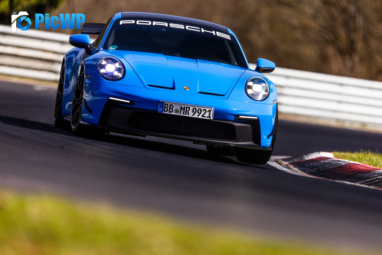 Porsche 911 GT3 Race track 6K PC Wallpaper