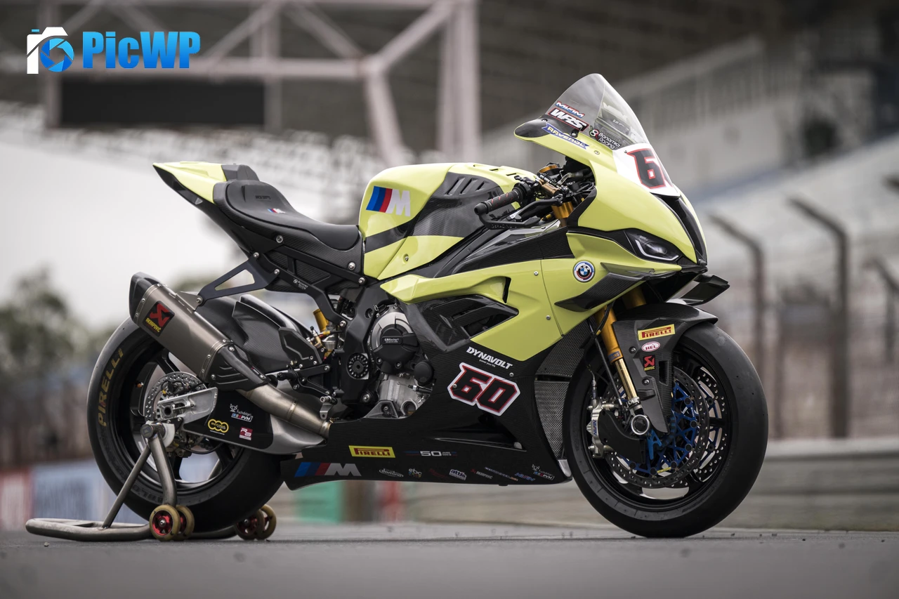 BMW M 1000 RR Anniversary Edition 9K PC Wallpaper