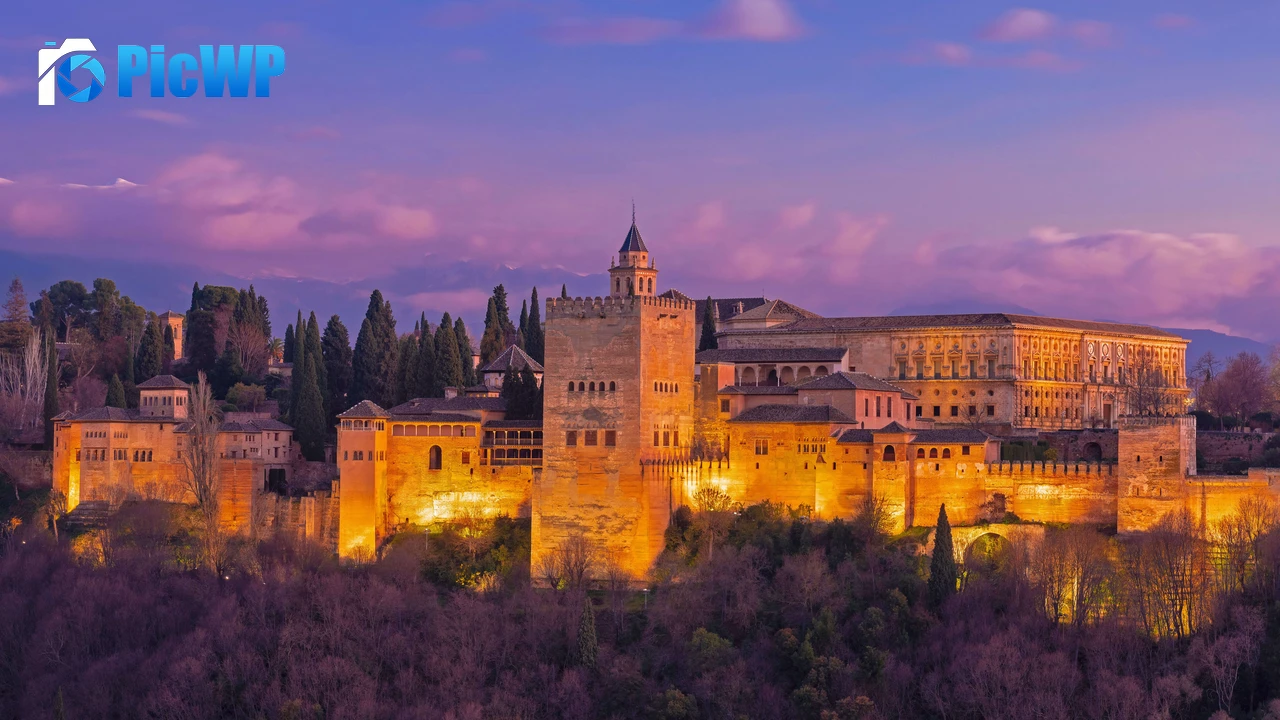 Nasrid Palaces Ancient architecture 7K PC Wallpaper