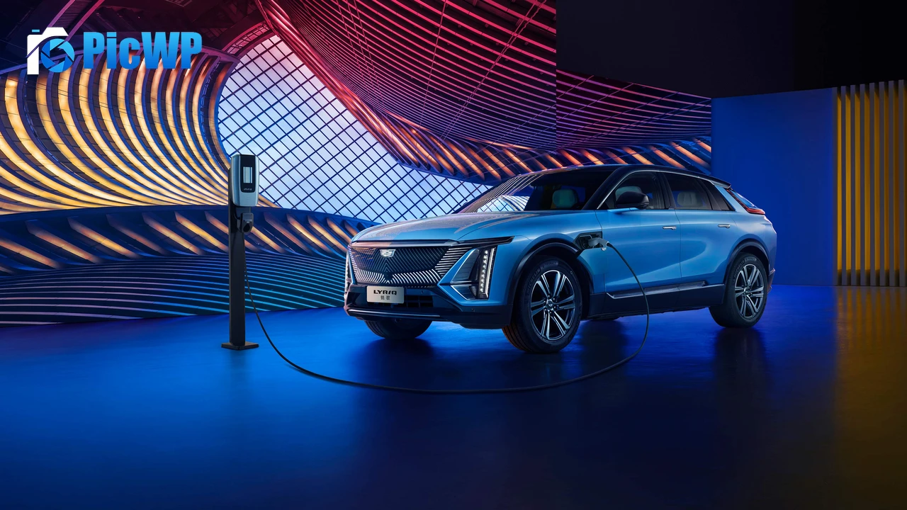 Cadillac Lyriq Luxury EV 4K PC Wallpaper