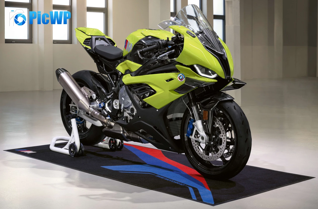 BMW M 1000 RR 50th Anniversary 8K PC Wallpaper