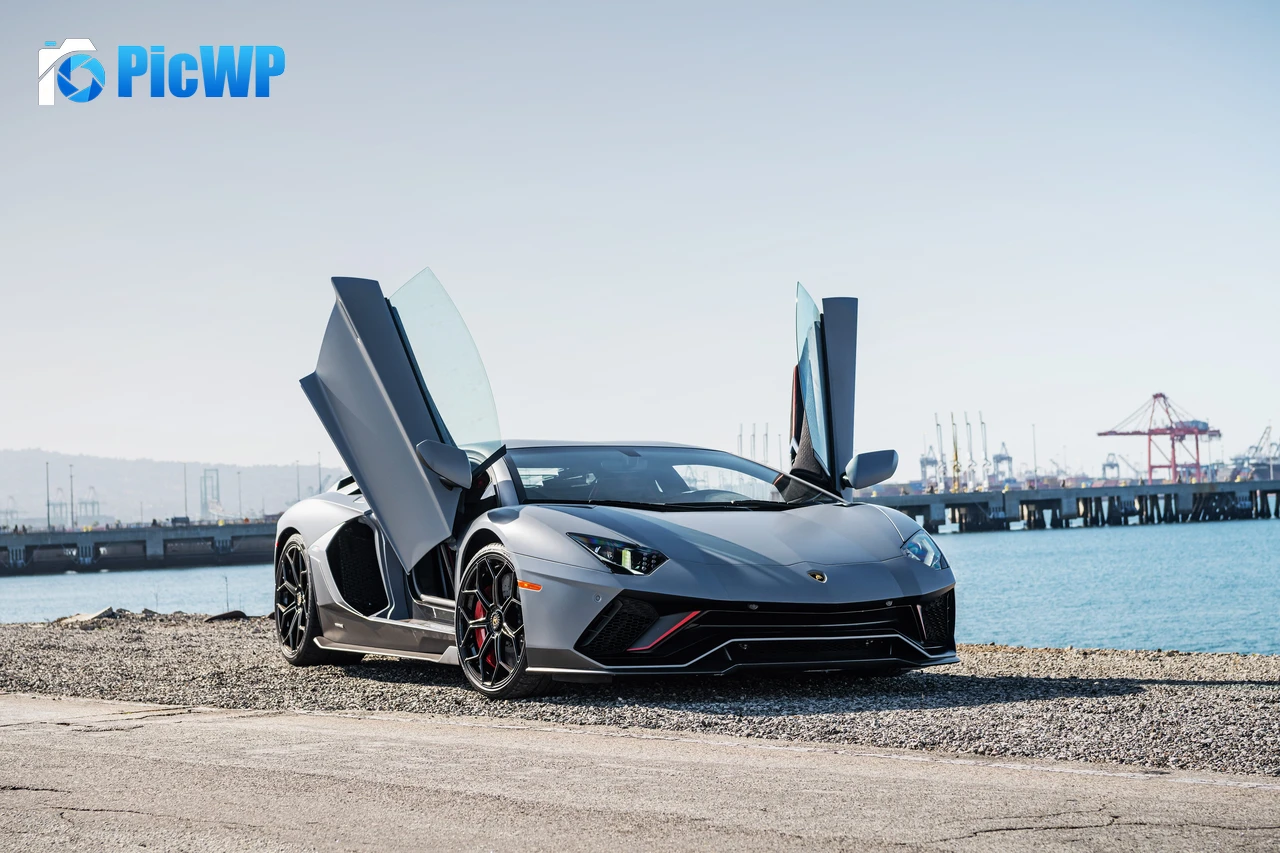Lamborghini Aventador LP 780-4 Ultimae High Performance 8K PC Wallpaper