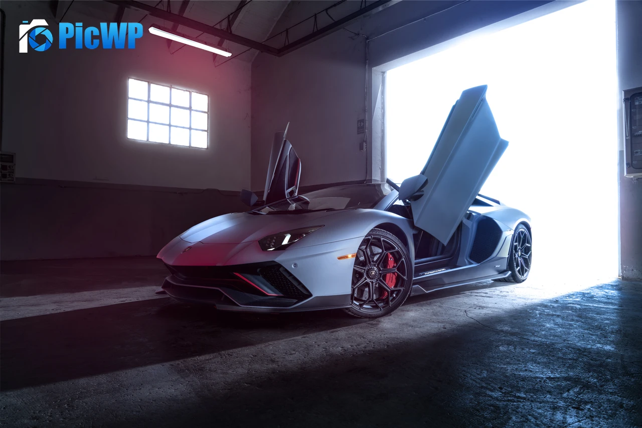 Lamborghini Aventador 2022 8K PC Wallpaper