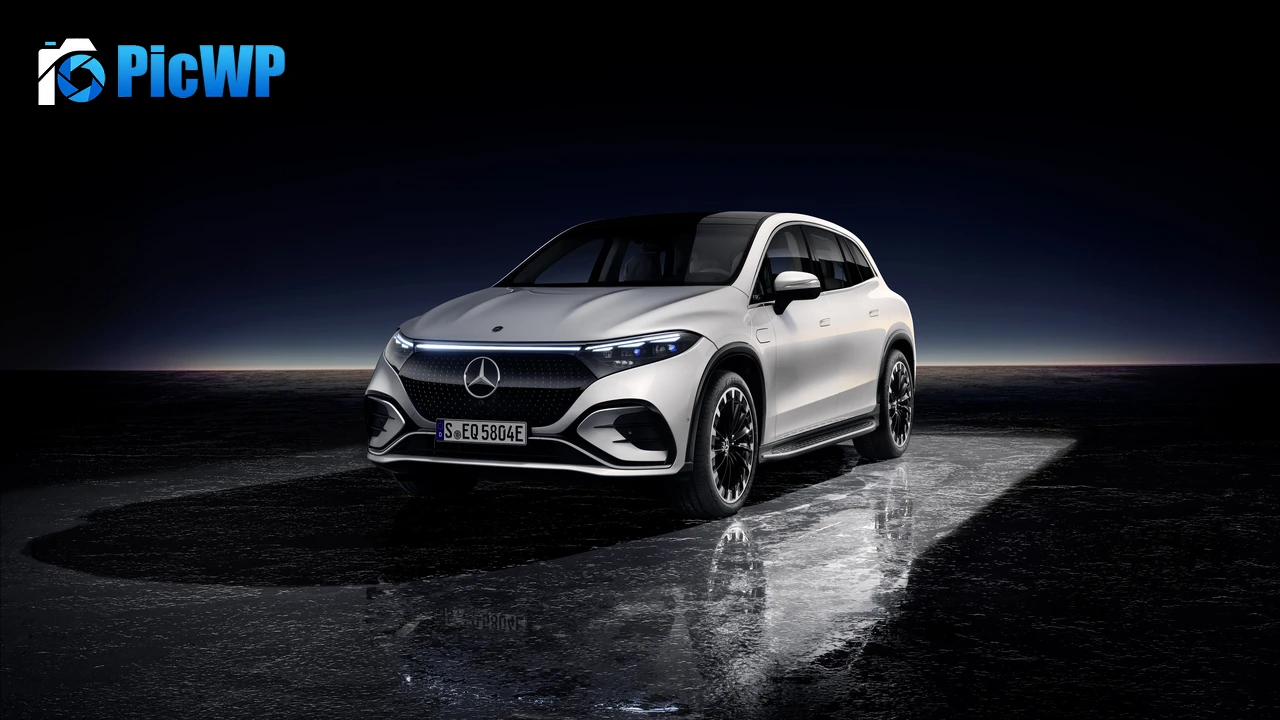 Mercedes-Benz EQS 450+ SUV AMG Line 2022 5K PC Wallpaper