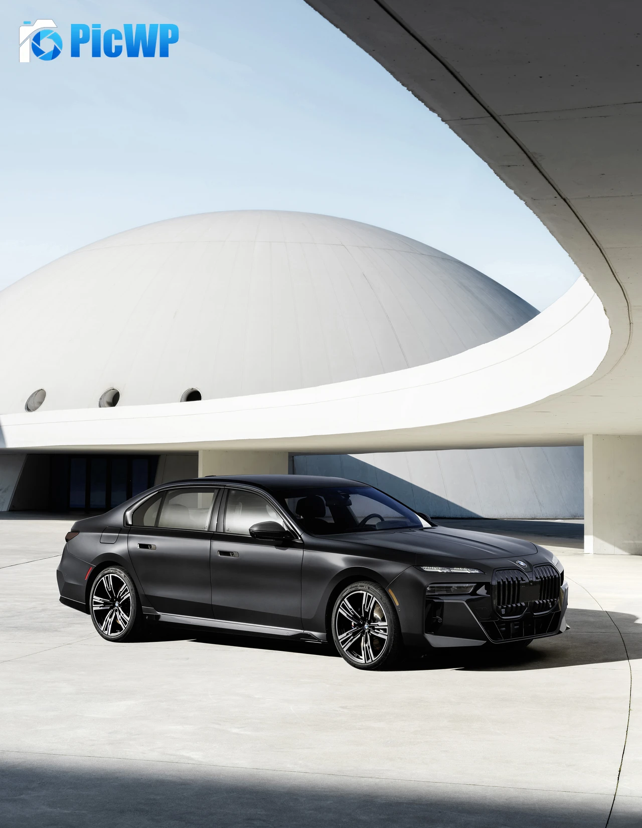 BMW 760i xDrive M Sport BMW 7 Series 7K Mobile Wallpaper