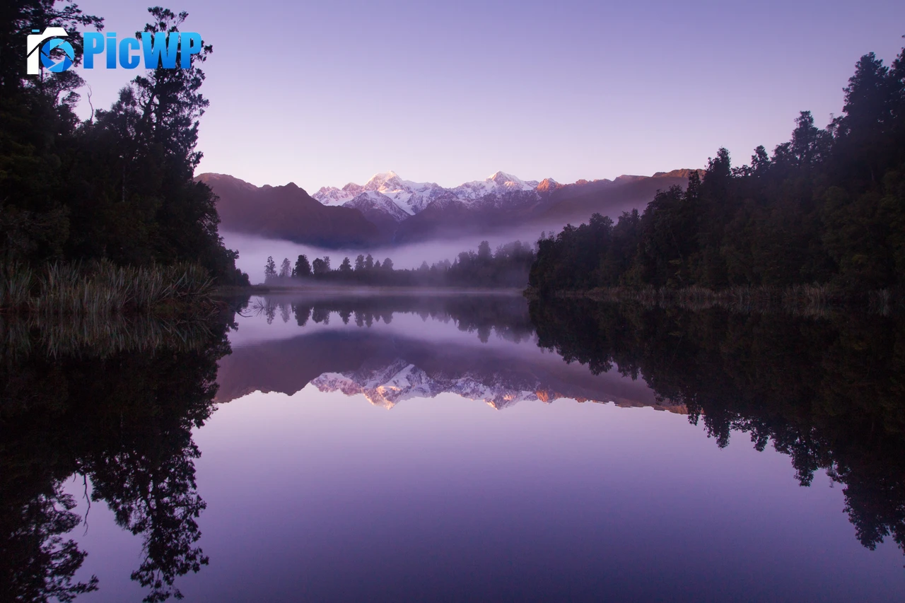 Lake Matheson New Zealand 5K PC Wallpaper