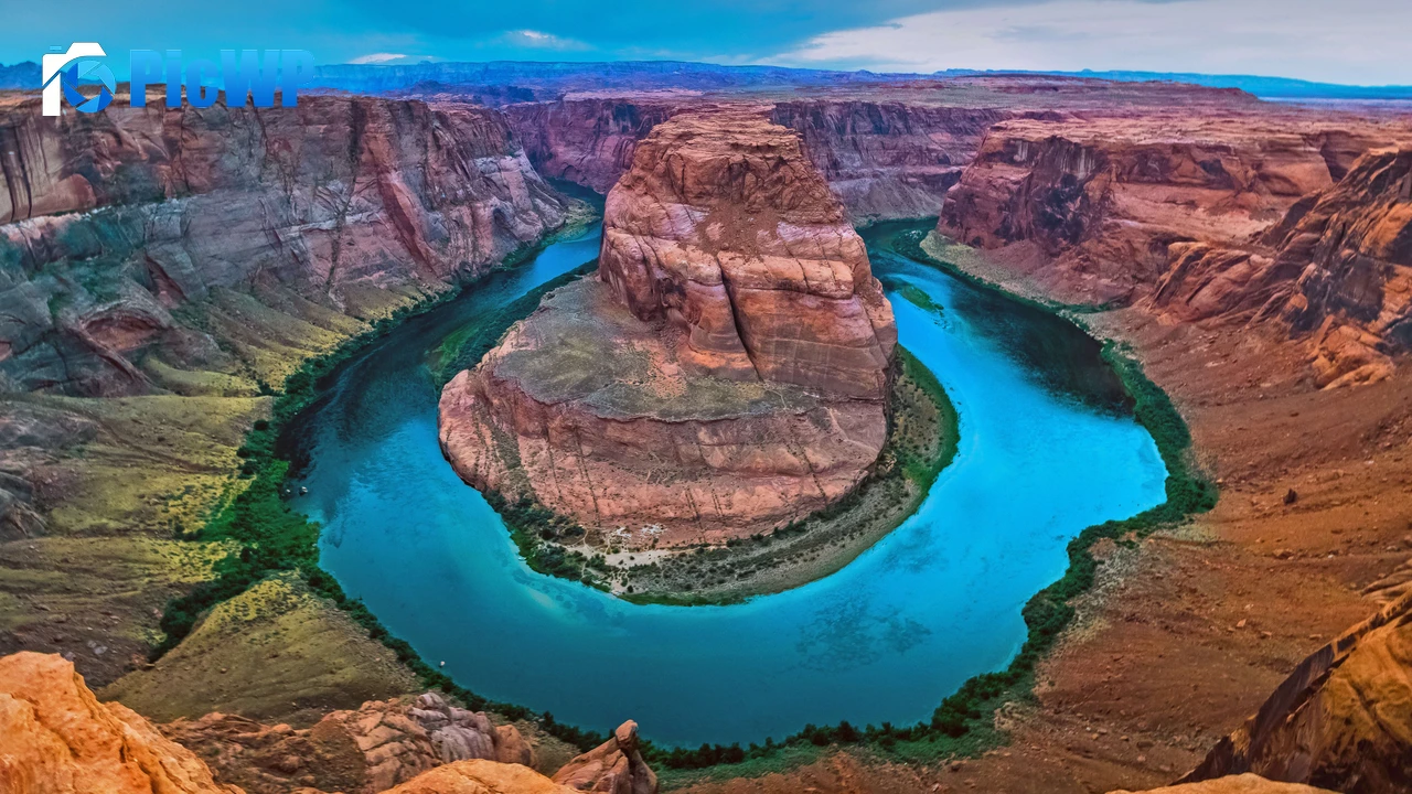 Horseshoe Bend Colorado River 6K PC Wallpaper