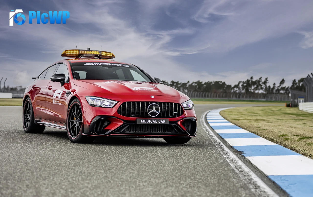 Mercedes-AMG GT 63 S 4MATIC+ F1 Medical car 6K PC Wallpaper