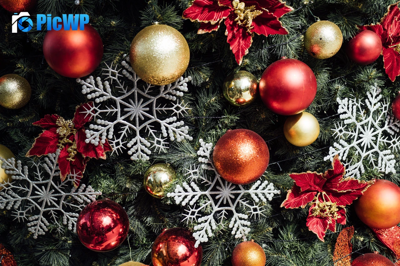 Christmas decoration Christmas ornaments 6K PC Wallpaper