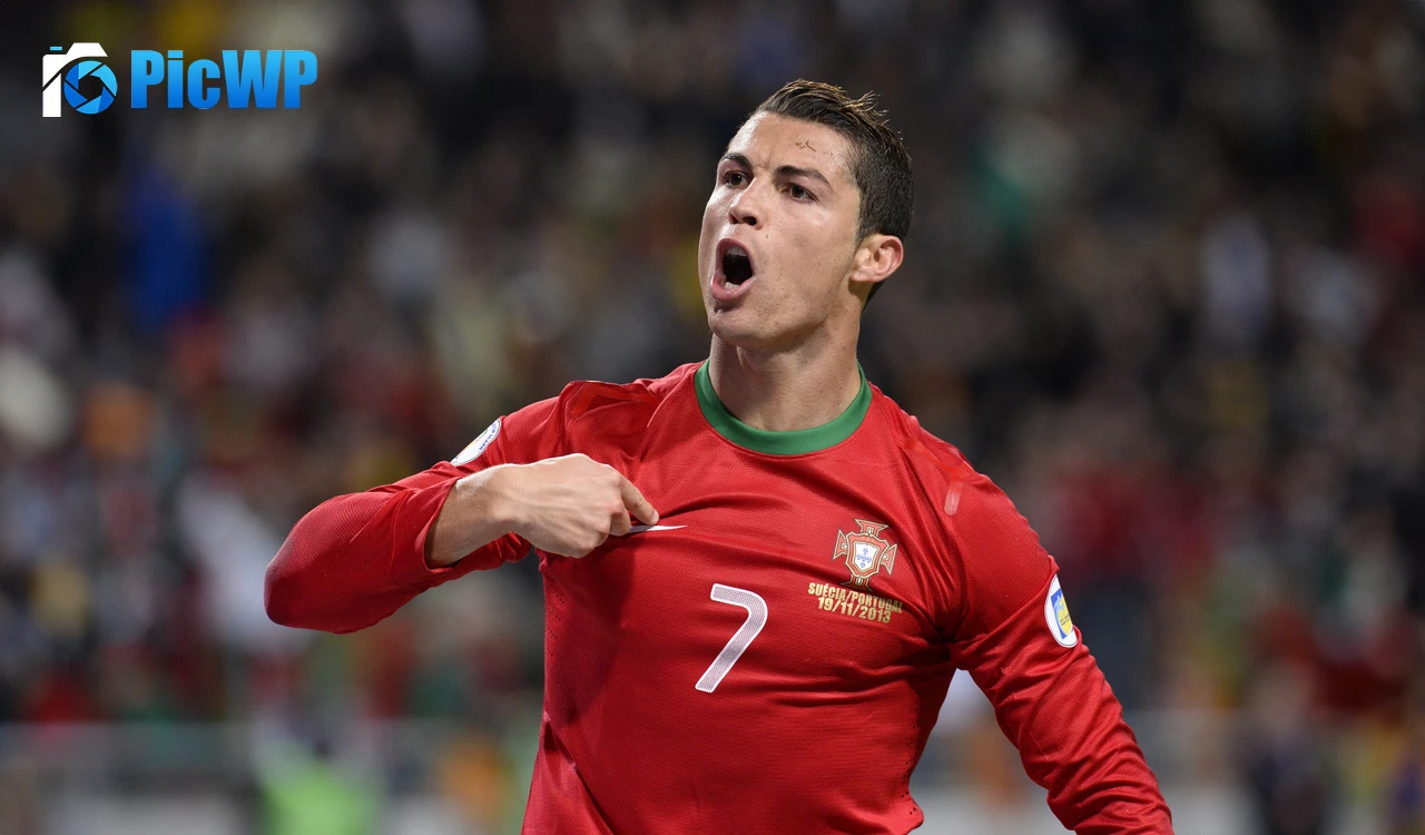 Cristiano Ronaldo Portuguese Football Federation 6K PC Wallpaper