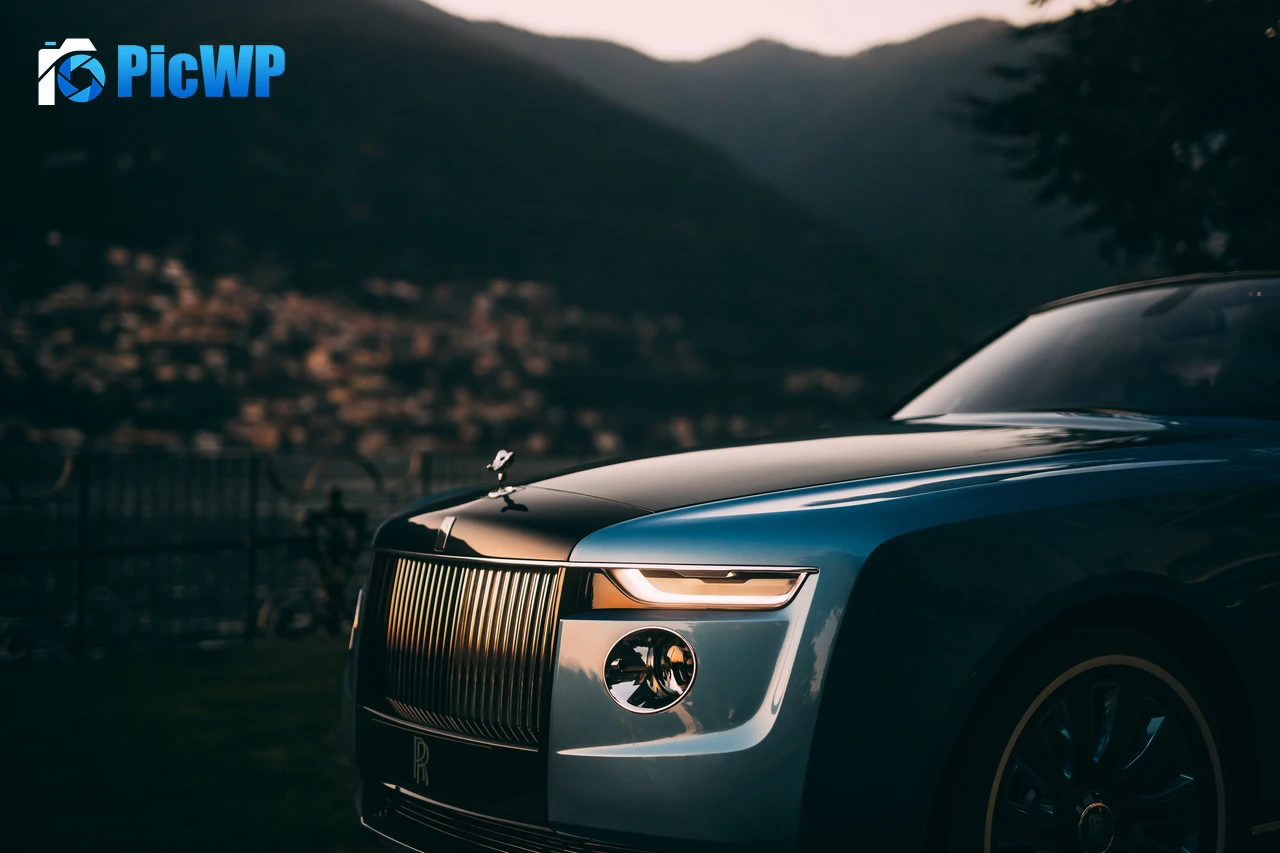 Rolls-Royce Boat Tail 8K PC Wallpaper