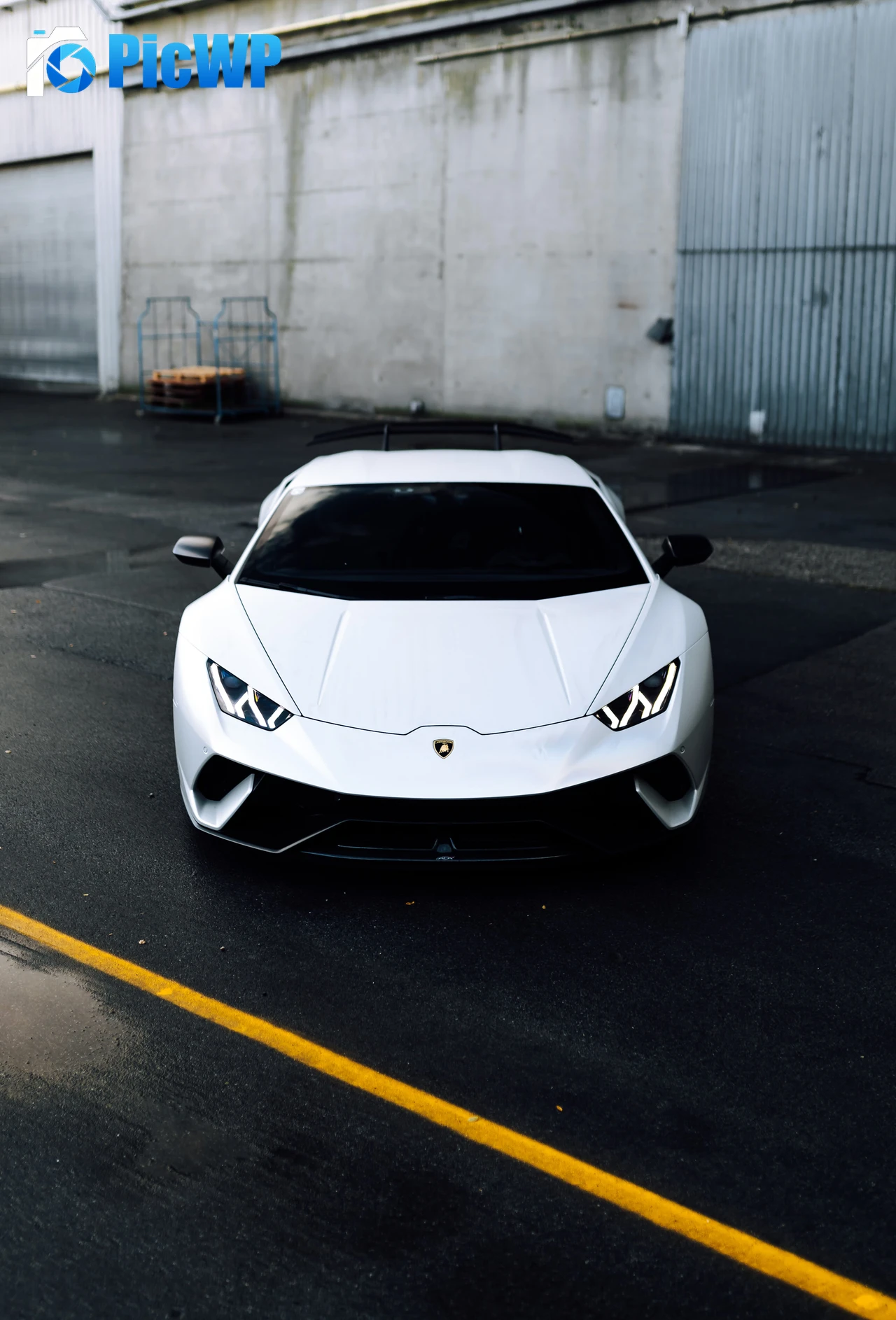 Lamborghini Huracan White cars 6K Mobile Wallpaper