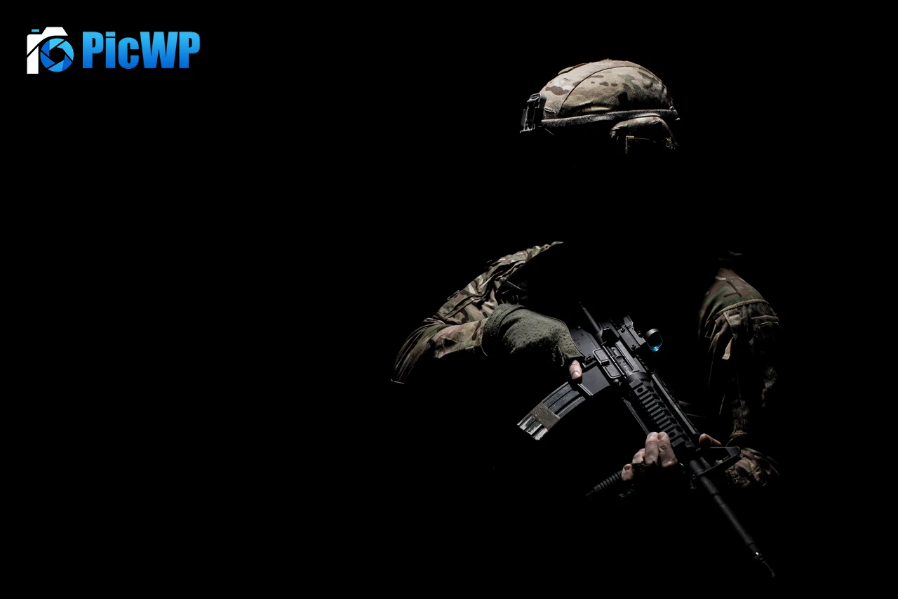 Soldier Machine gun 7K PC Wallpaper