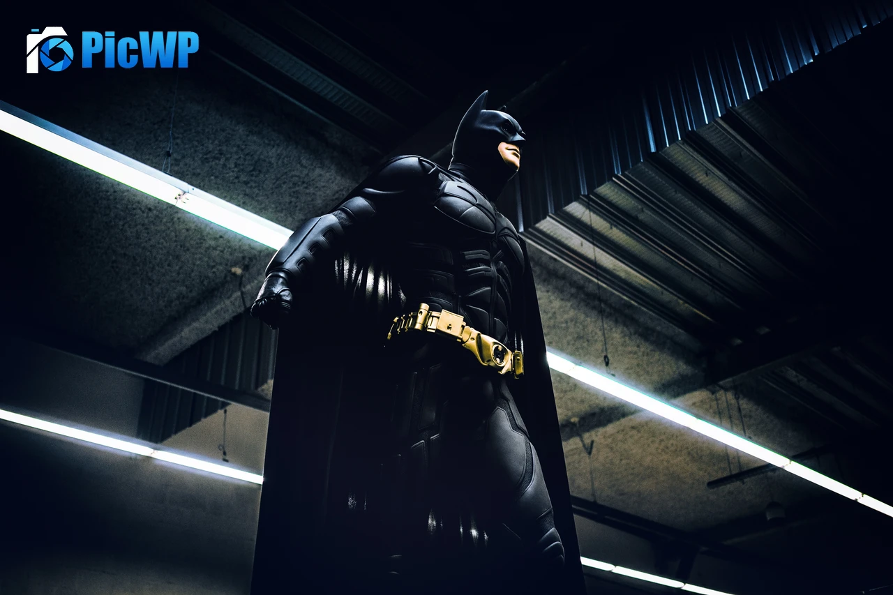 Batman Subway 6K PC Wallpaper