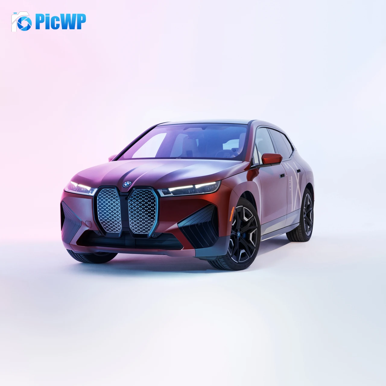 BMW iX xDrive50 Sport 2022 7K Fold Wallpaper