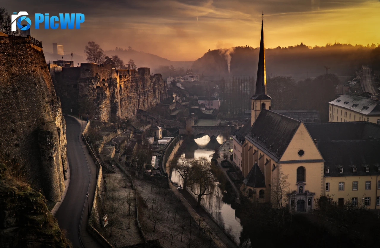 Luxembourg City Sunset 6K PC Wallpaper