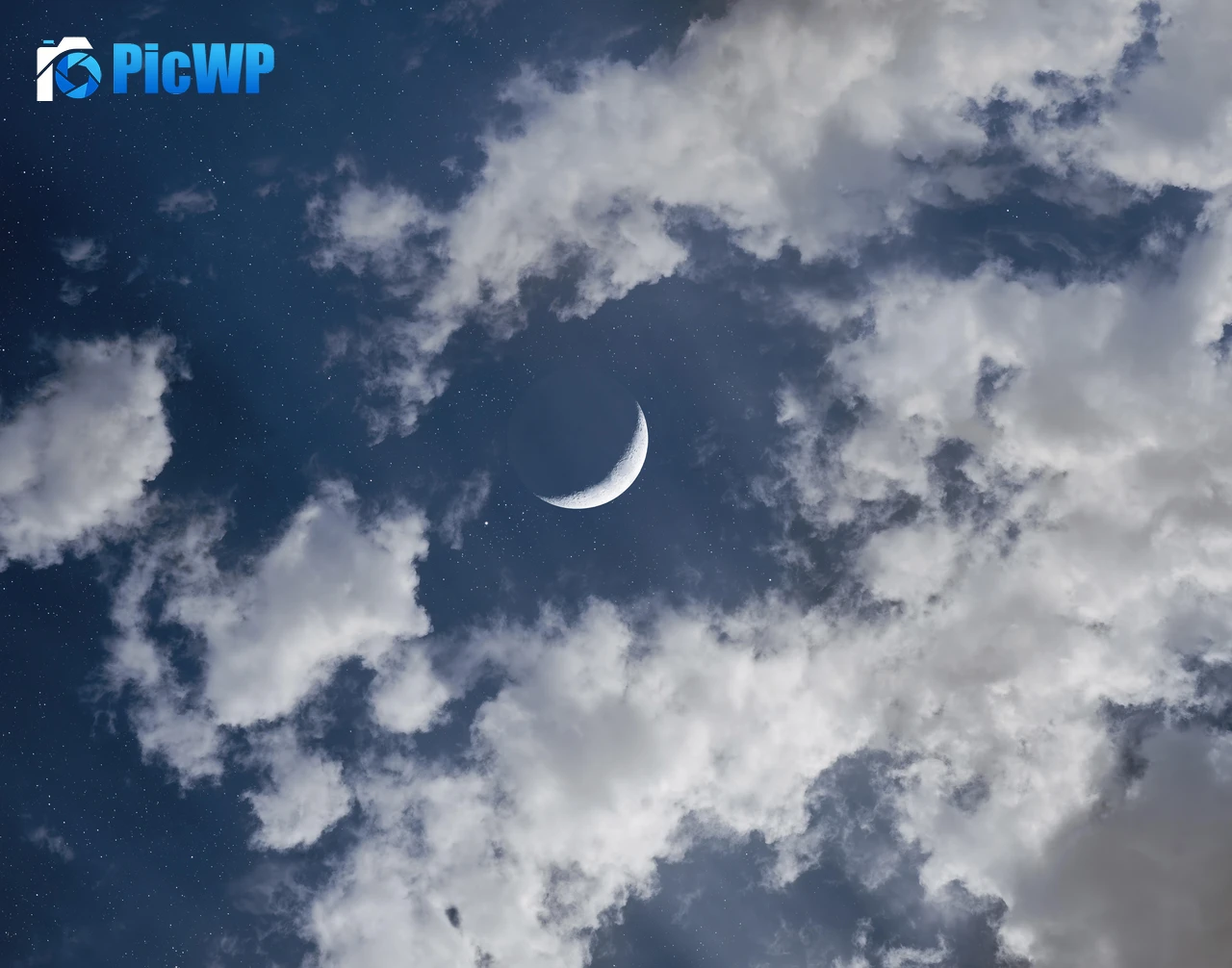 Crescent Moon Half moon 9K PC Wallpaper