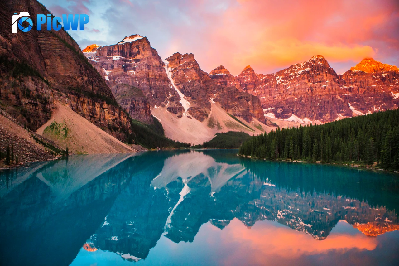 Moraine Lake Sunset 6K PC Wallpaper