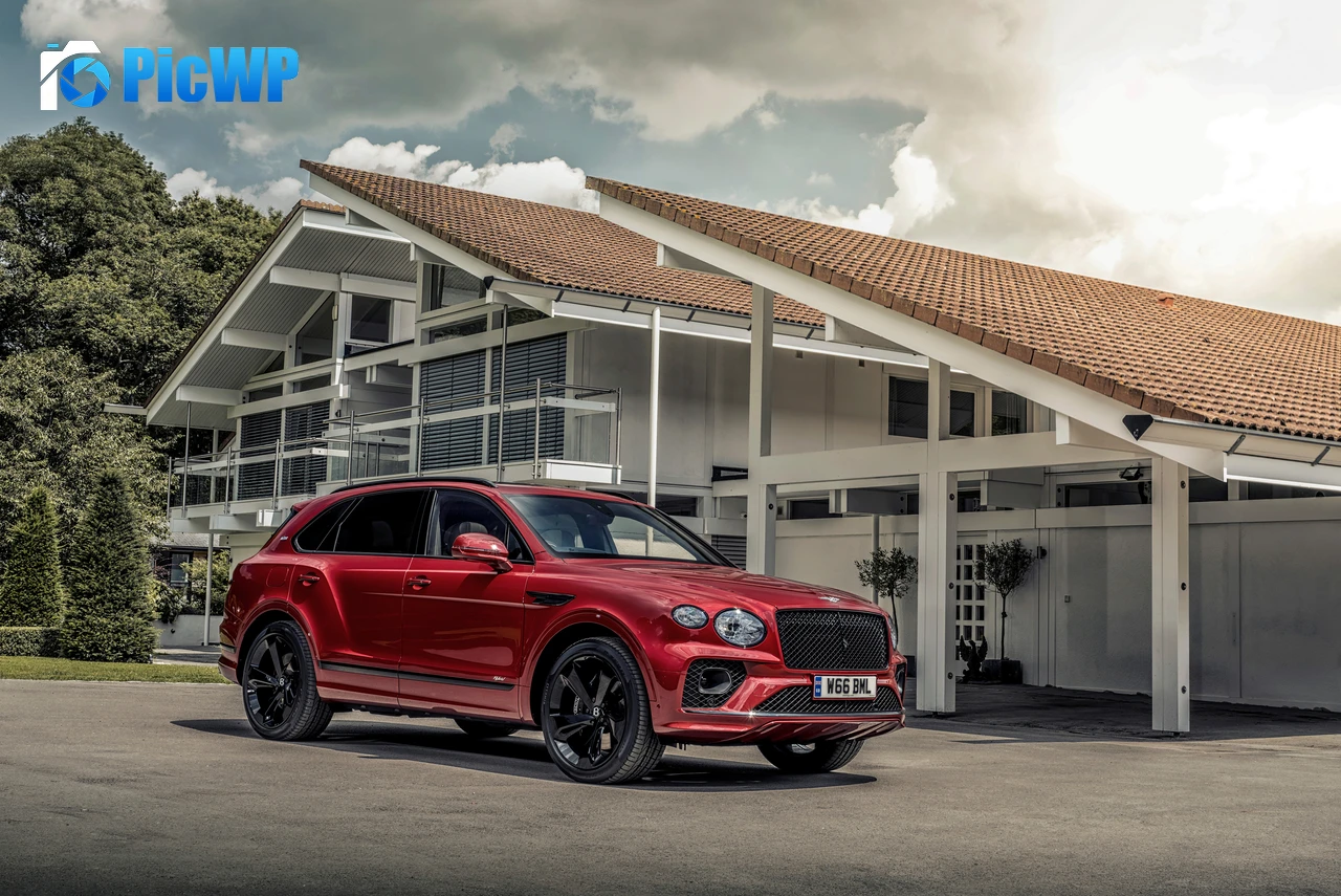 Bentley Bentayga Hybrid First Edition 6K PC Wallpaper