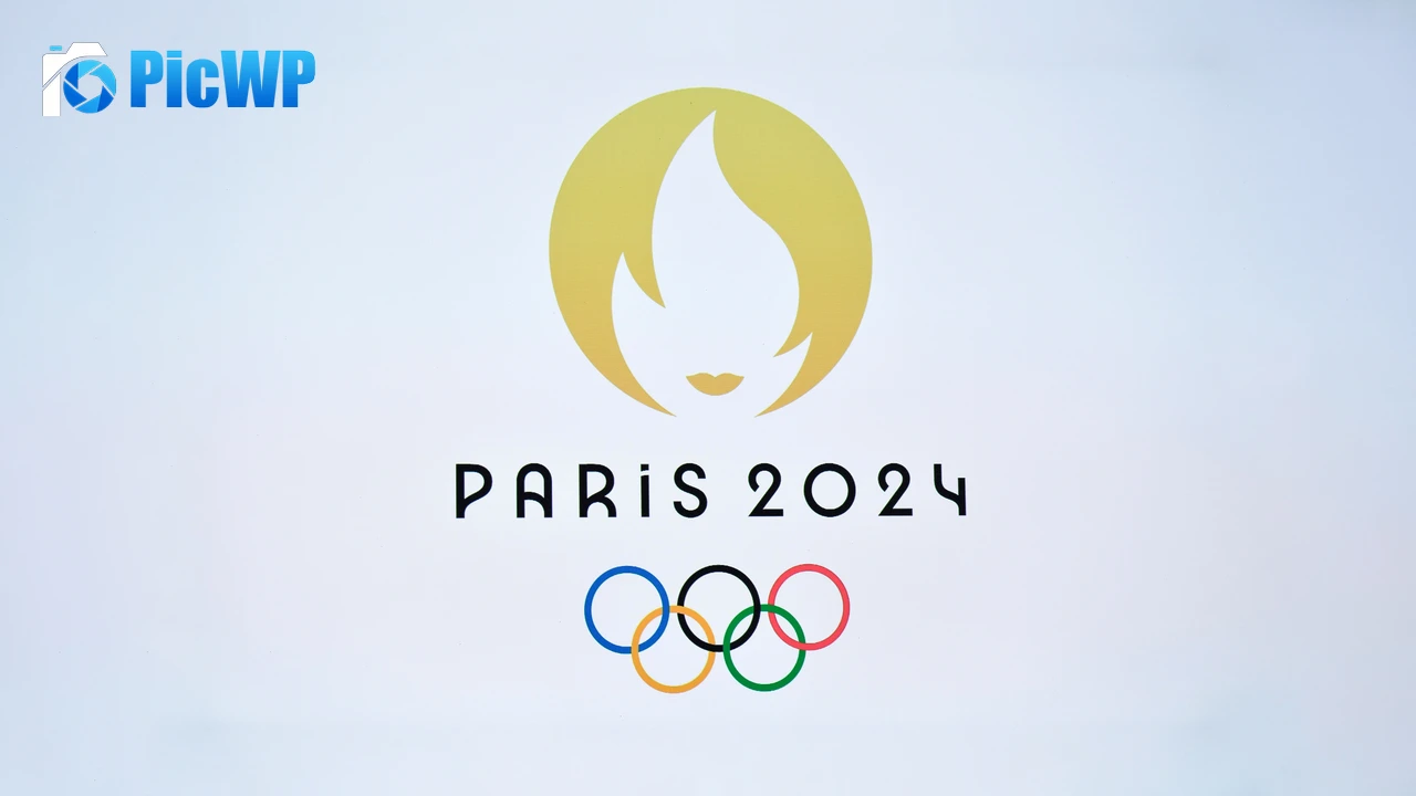 Paris 2024 8K PC Wallpaper