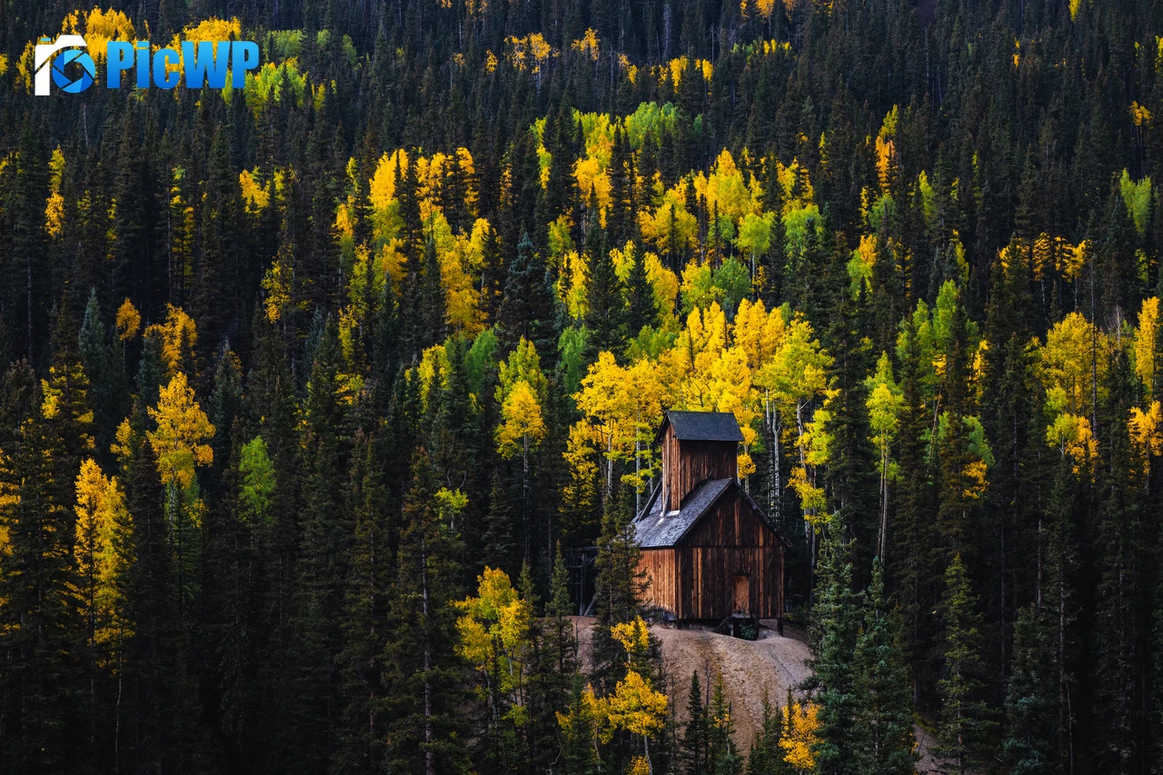 Colorado Boy Mine Wooden cabin 7K PC Wallpaper