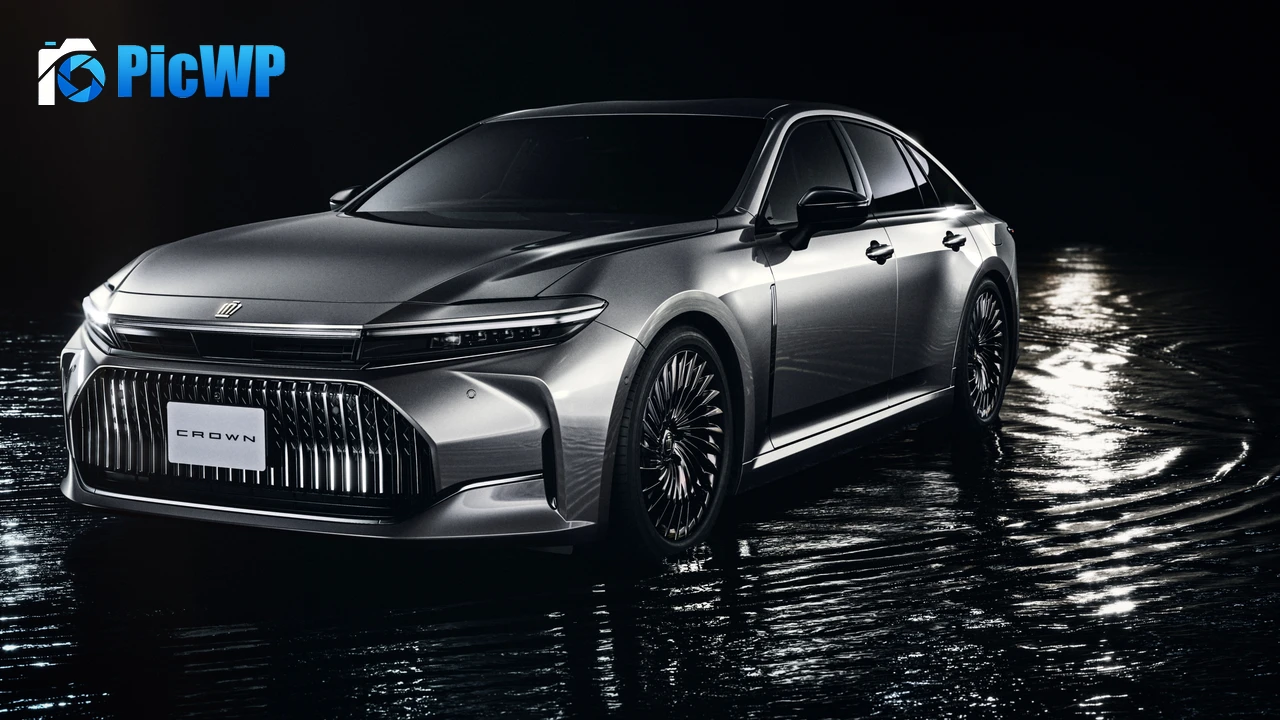 Toyota Crown Sedan Prototype Hybrid electric cars 6K PC Wallpaper