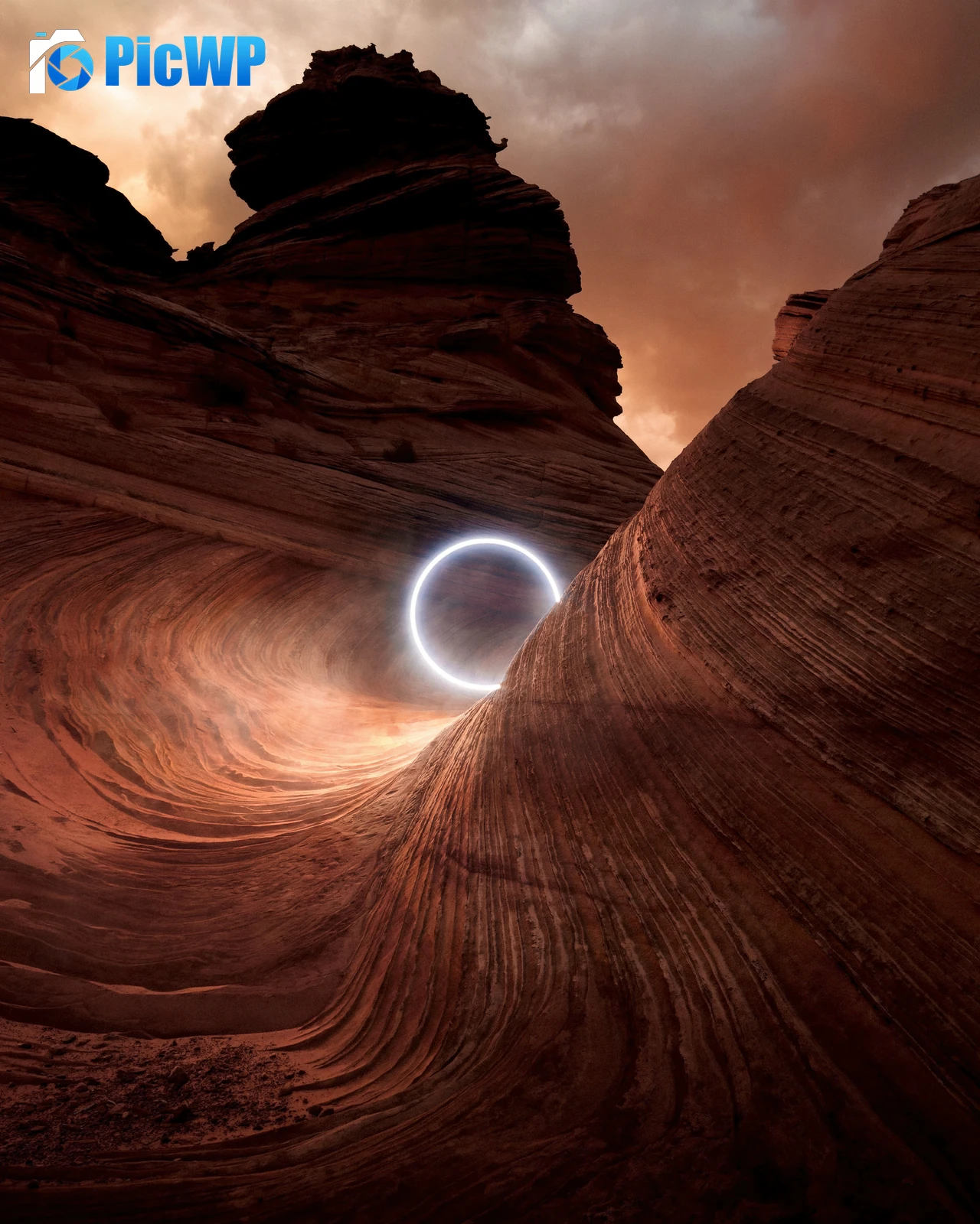Circle light Canyon 7K Mobile Wallpaper