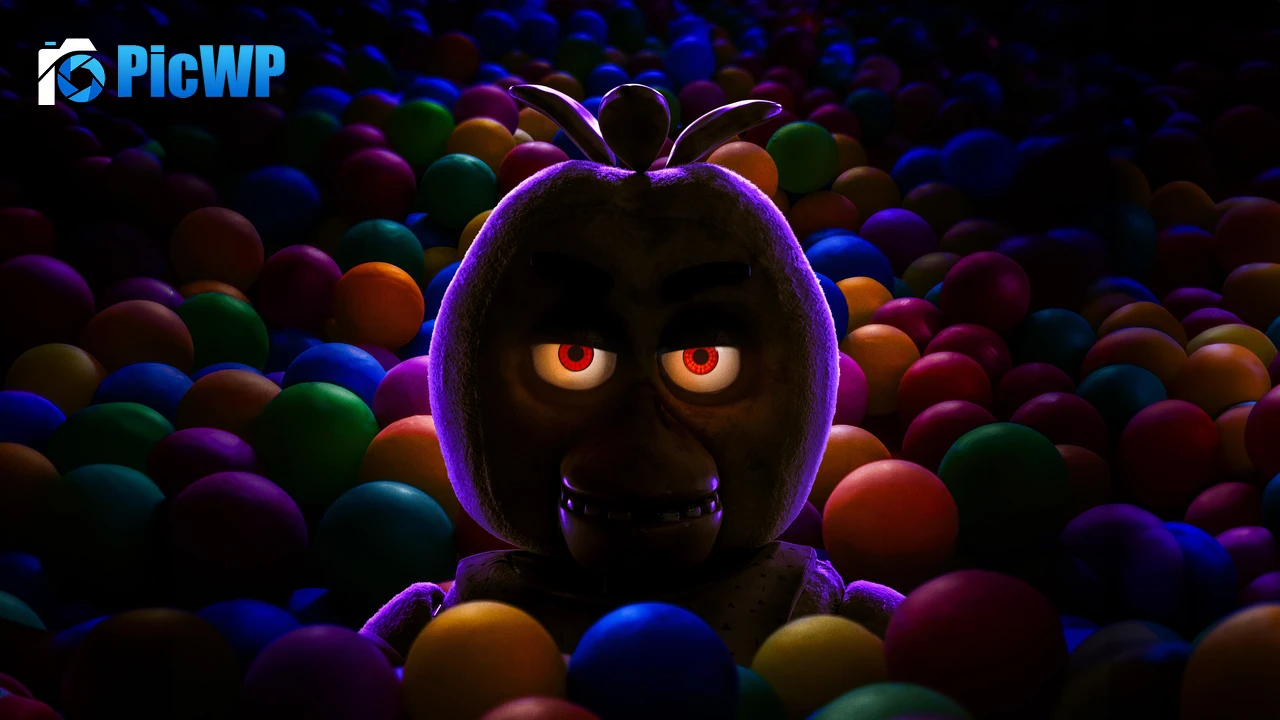 Chica (FNAF) Five Nights at Freddy's 6K PC Wallpaper