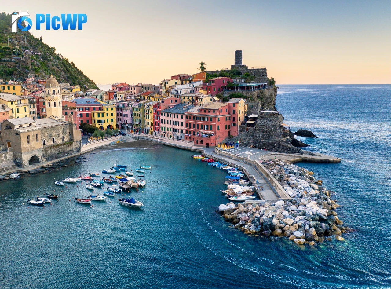 Vernazza Cinque Terre 4K PC Wallpaper