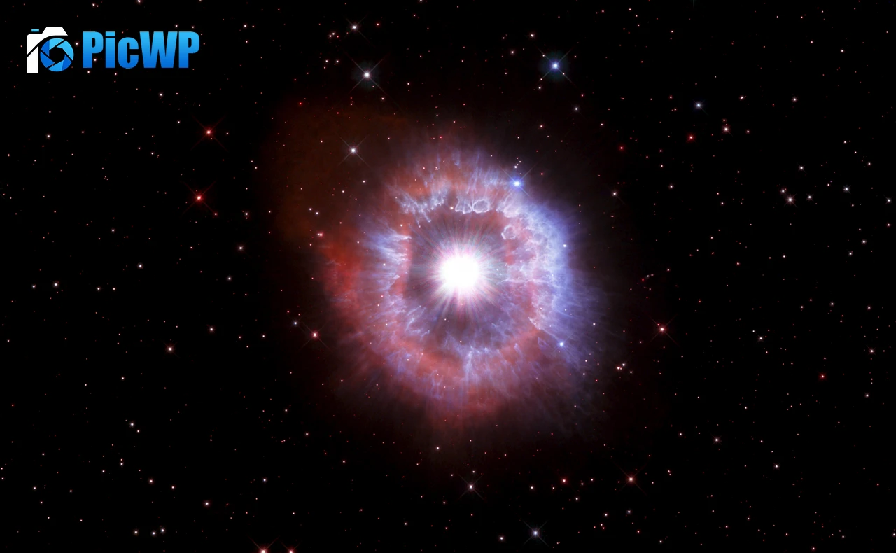 AG Carinae Hubble Space Telescope 4K PC Wallpaper